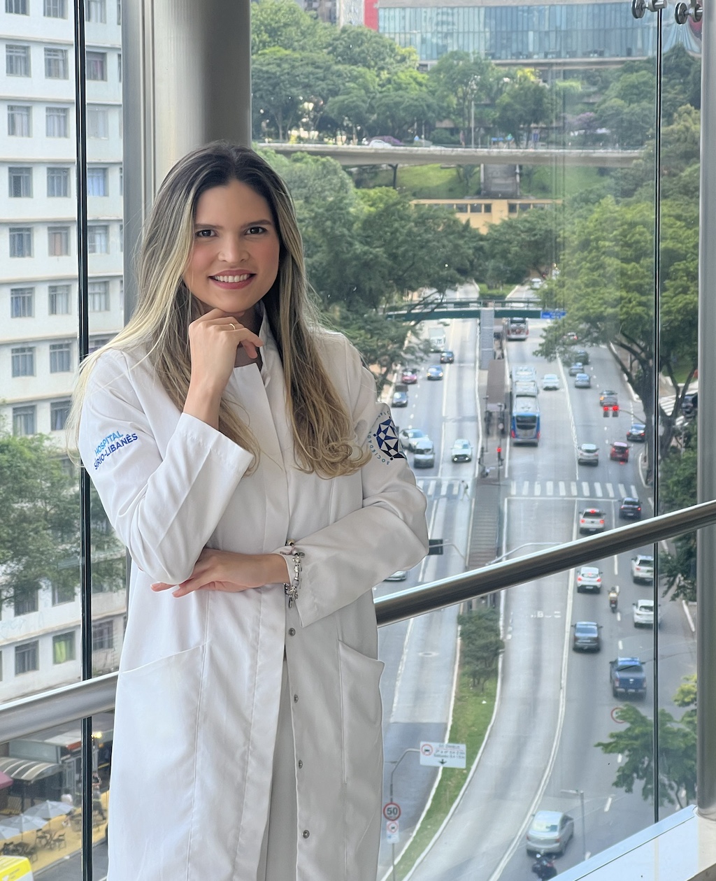 Dra. Tayla Lopes, dermatologista